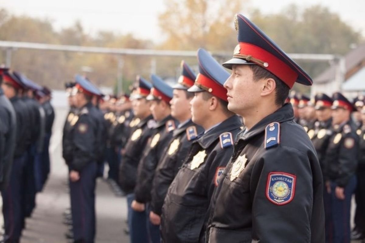 Президент полиция қызметкерлерінің жалақысын көбейтті