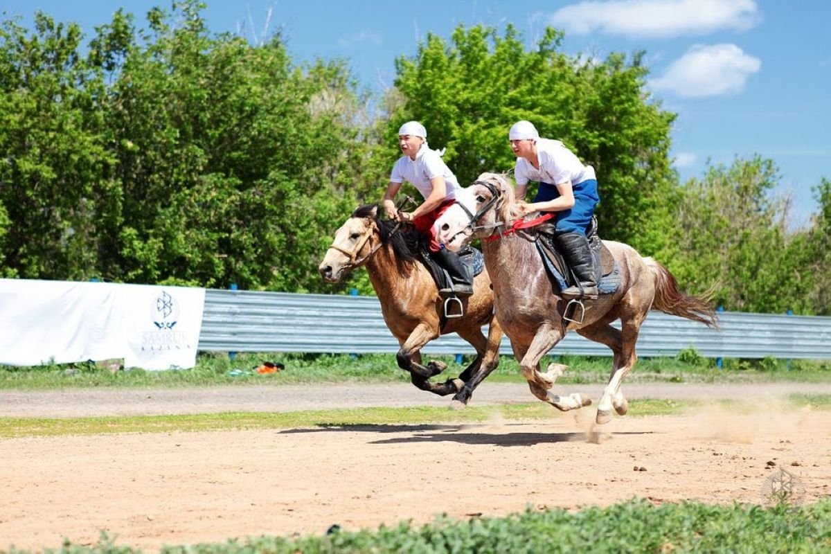 Жеңіс күніне орай өткен ат бәйгесі