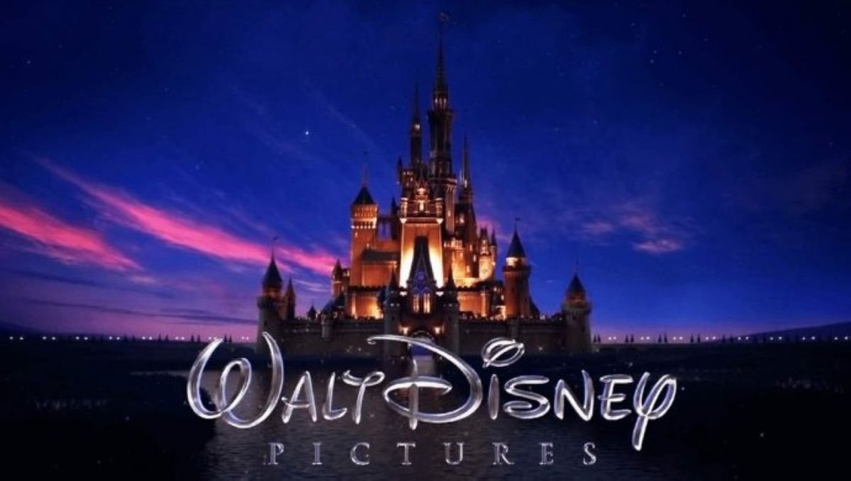 Disney кейіпкерлері – Алматыда