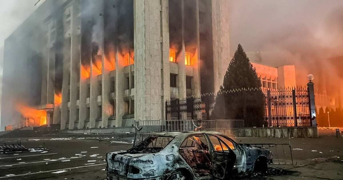 «Радикалды күштер Президентті биліктен кетіргісі келді» – Тоқаев