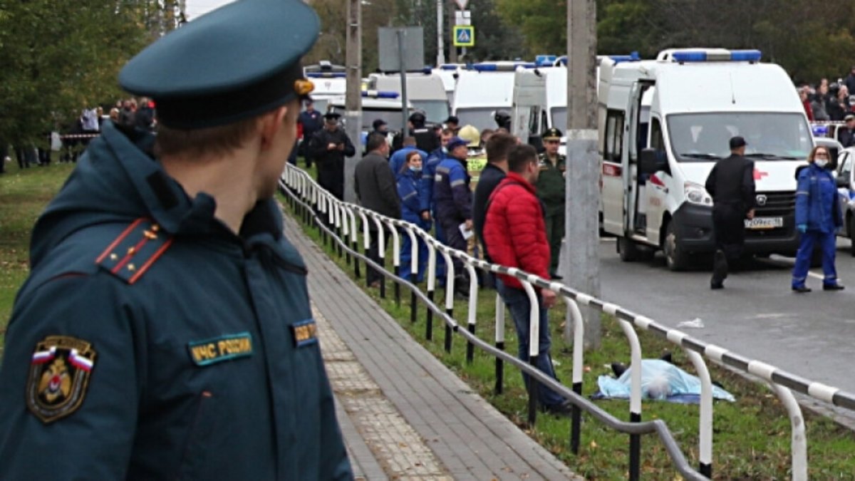 Ресей мектебіндегі атыс: қаза тапқандар саны 17-ге жетті