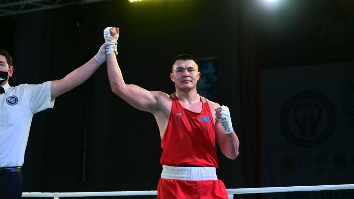 Қамшыбек Қоңқабаев WBO рейтингісінде үздік үштікке енді