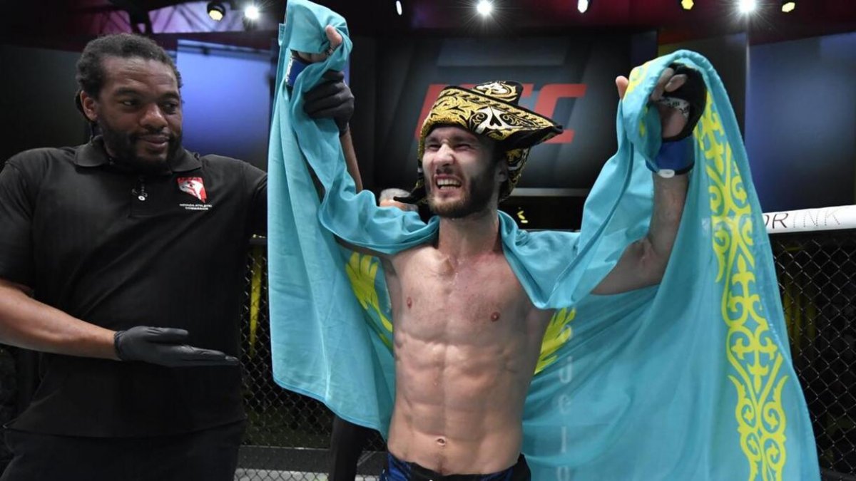 Қазақстандық боксшы Сергей Морозов UFC-де үшінші мәрте жеңіске жетті