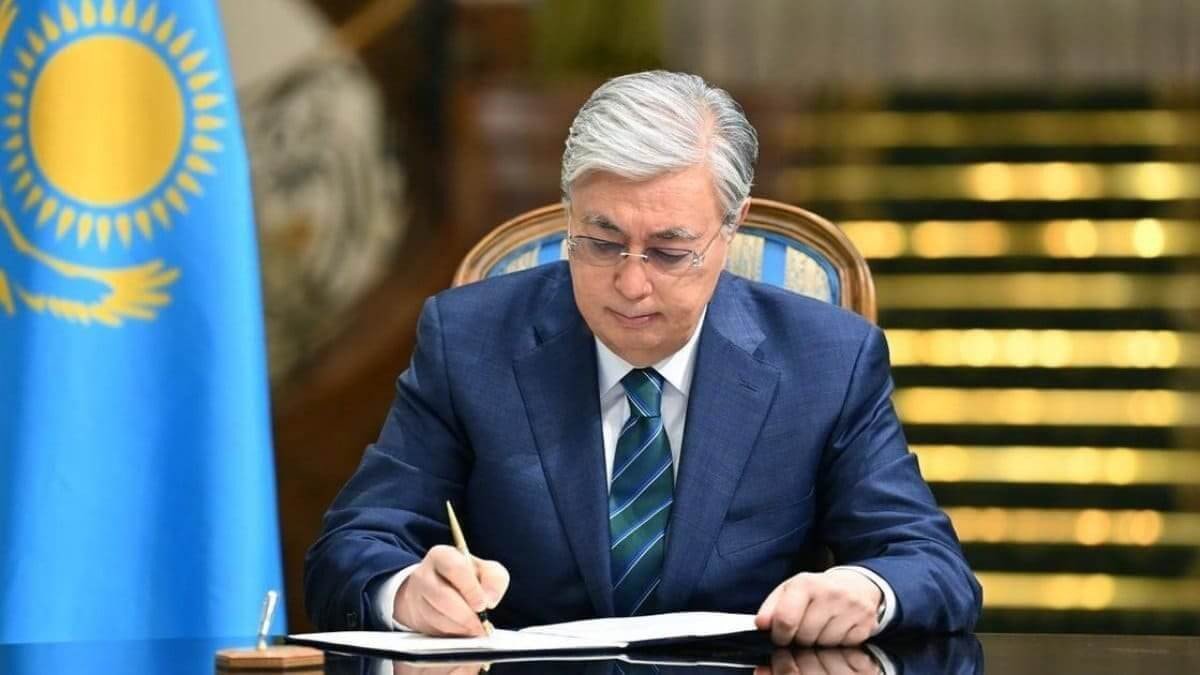 Президент балалардың хаттарына жауап берді