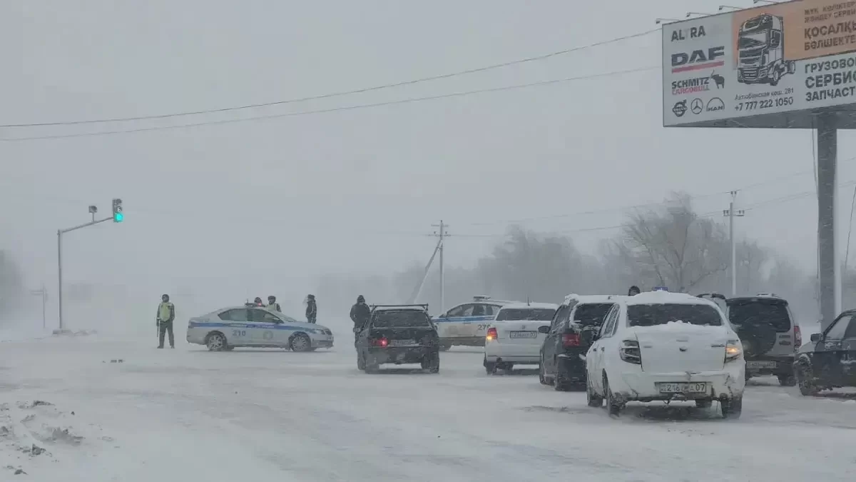 Елімізде боранға байланысты жеті жол жабылды