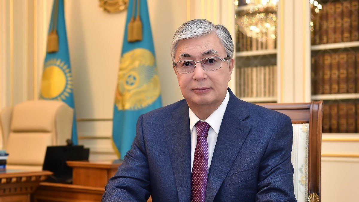 Президент қазақстандық әйелдер қауымын мерекемен құттықтады
