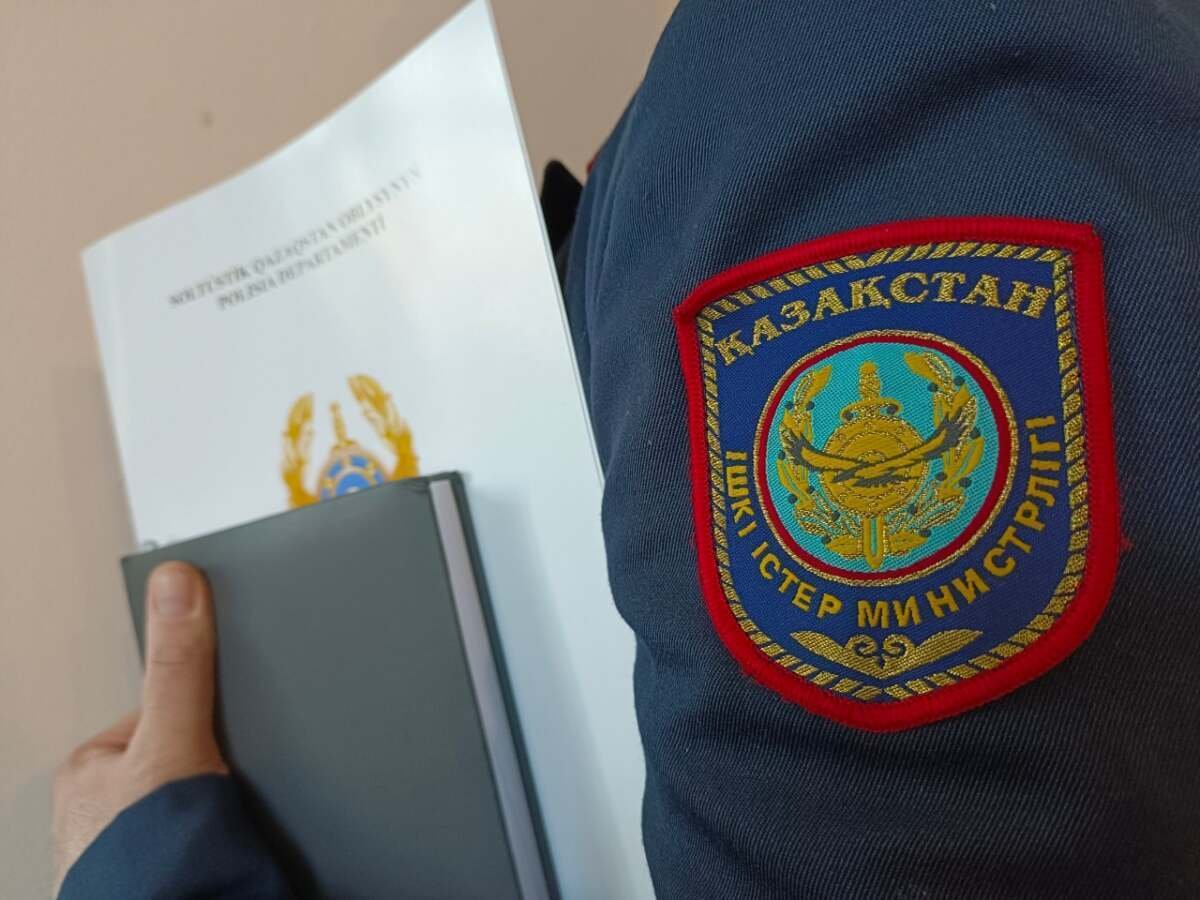 Қармақшы аудандық полиция бөлімінің екі қызметкері ұсталды