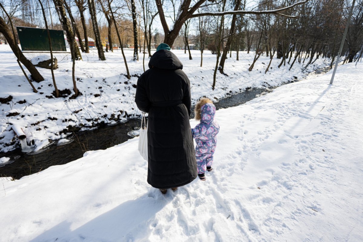 Іздеуде жүрген жас ана сәбиімен бірге табылды