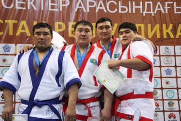 Қазақ күресінен ел чемпиондары анықталды