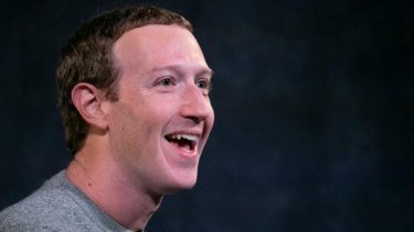 Facebook басшысы сүйікті телефон маркасын атады