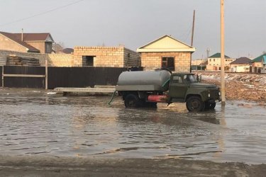 Есіл өзені тасып, мыңға жуық саяжайды су алды