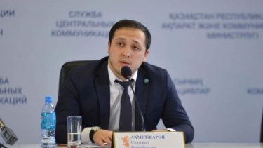 Сләмжар АХМЕТЖАРОВ: Қазақстанды саяси өзгерістер күтіп тұр