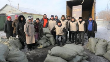 Мүмкіндігі шектеулі жандардың отбасына көмір таратылды (ФОТО)