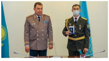 Талғарда 9 адамды өрттен құтқарған өрт сөндіруші марапатталды