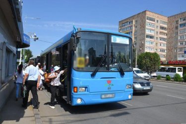 Ақтөбеде бір топ автобус жүргізушісі жұмысқа шықпады