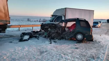 Ақтөбе облысында жантүршігерлік жол апатынан бір отбасы қаза болды