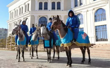 Ақтауда Адай жылқысының мәртебесін растайтын куәлік берілді