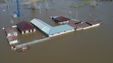 Су тасқыны: Елу мыңға жуық адам үйіне оралды