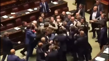 Арбаға салып алып кетті: Италияның депутаттар палатасында төбелес болды