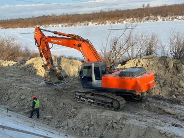 Мәжіліс депутаттары Петропавл қаласындағы бөгетті қалпына келтіру жұмыстарын көріп қайтты