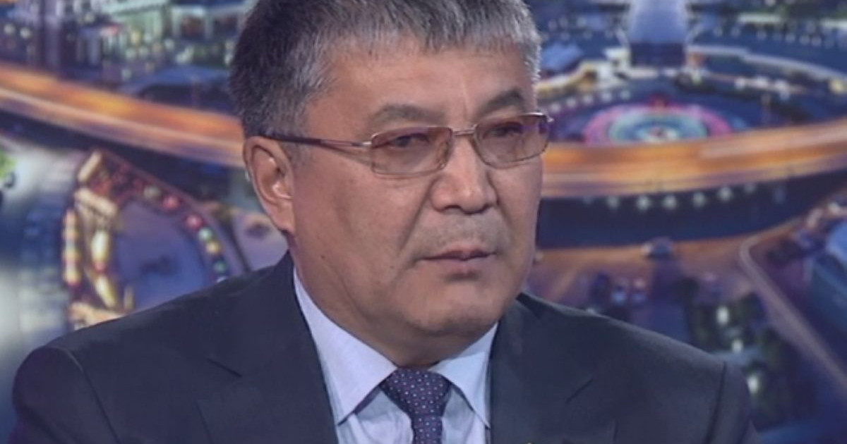Ата-аналардың ақшасына нарыққа қажетсіз 10 мыңдаған сапасыз маман дайындап жұмыссыздар санын қолдан жасадық
