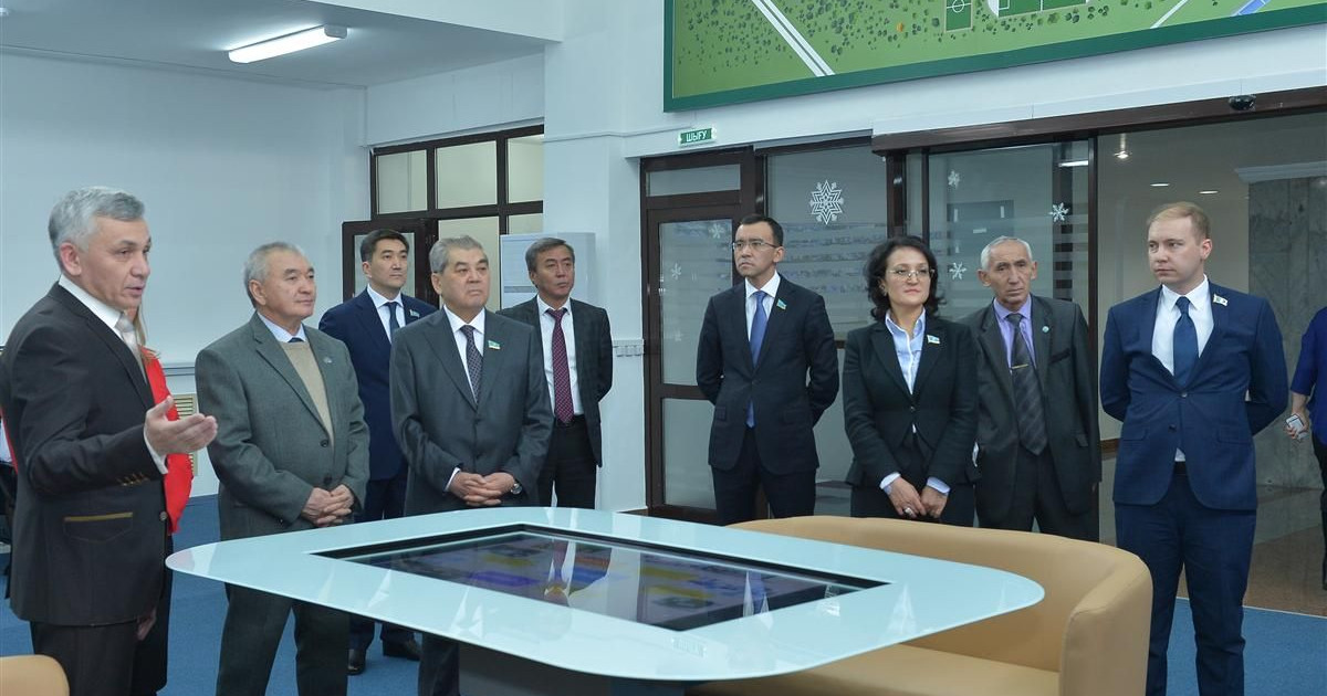 Парламент Мәжілісі депутаттары ҚазҰУ-ға келді