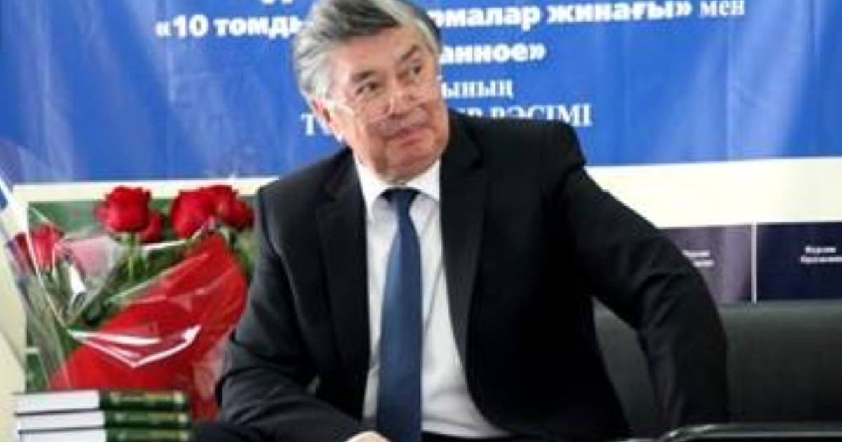 Жұрт сүйсінген "Ғарыш мінезді жырлар"