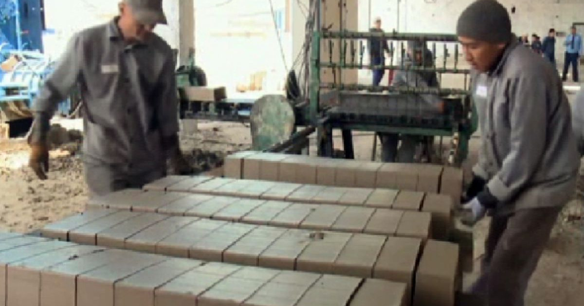 Түзеу мекемесінде кірпіш зауыты ашылды