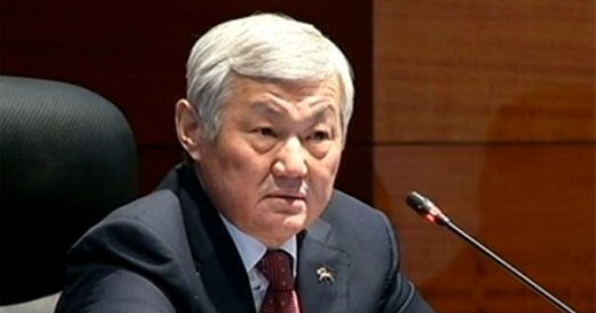 Б. Сапарбаев: Құм көшін тоқтату үшін сексеуілді көптеп отырғызу керек