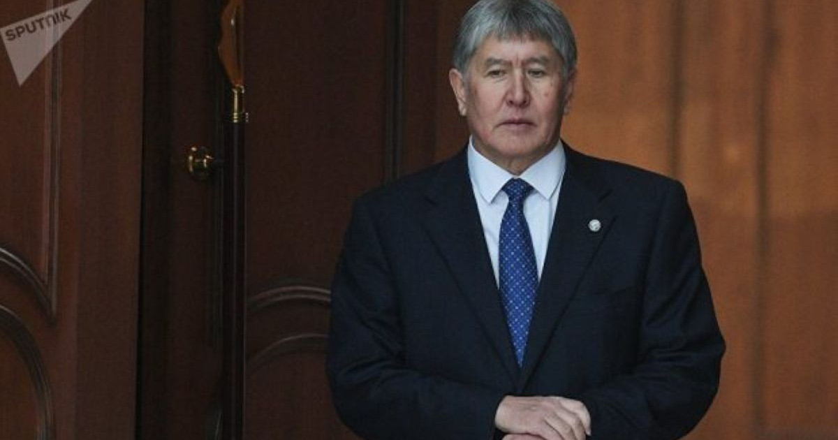 Атамбаев: Назарбаевтың айналасындағылар өз бастарын ғана ойлайды
