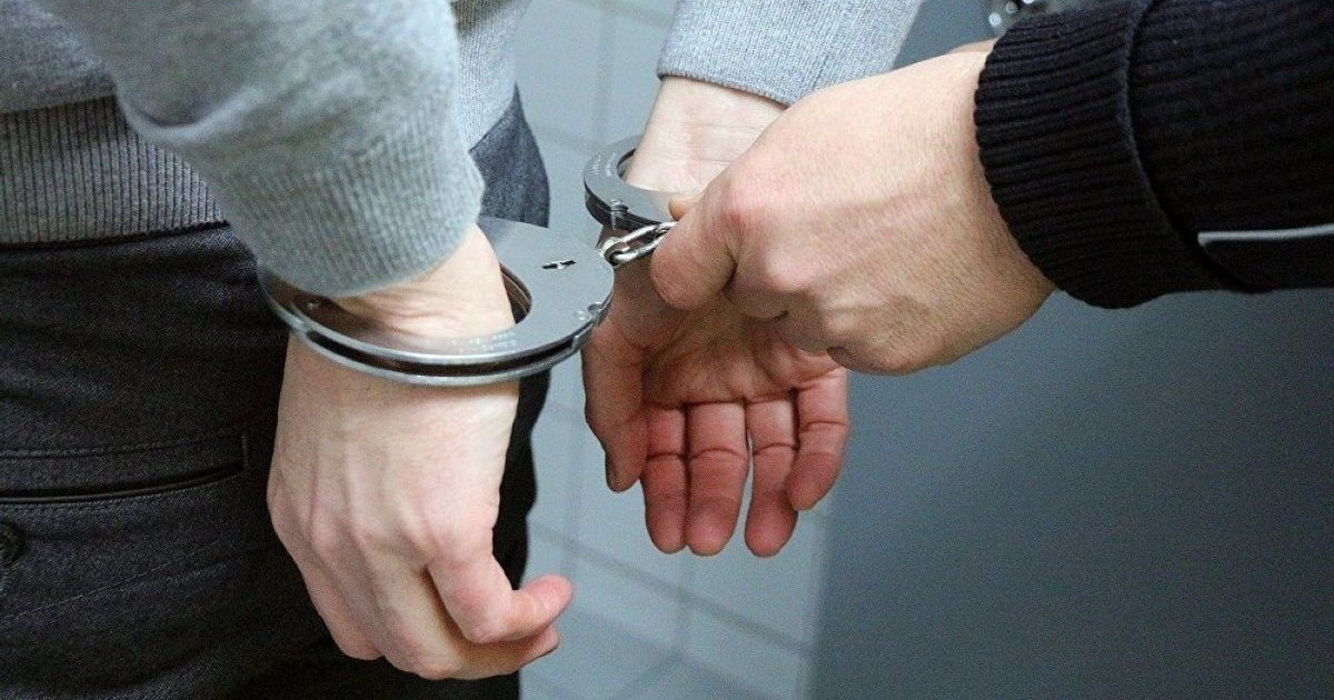 Павлодарда басқарма басшысы парамен ұсталды
