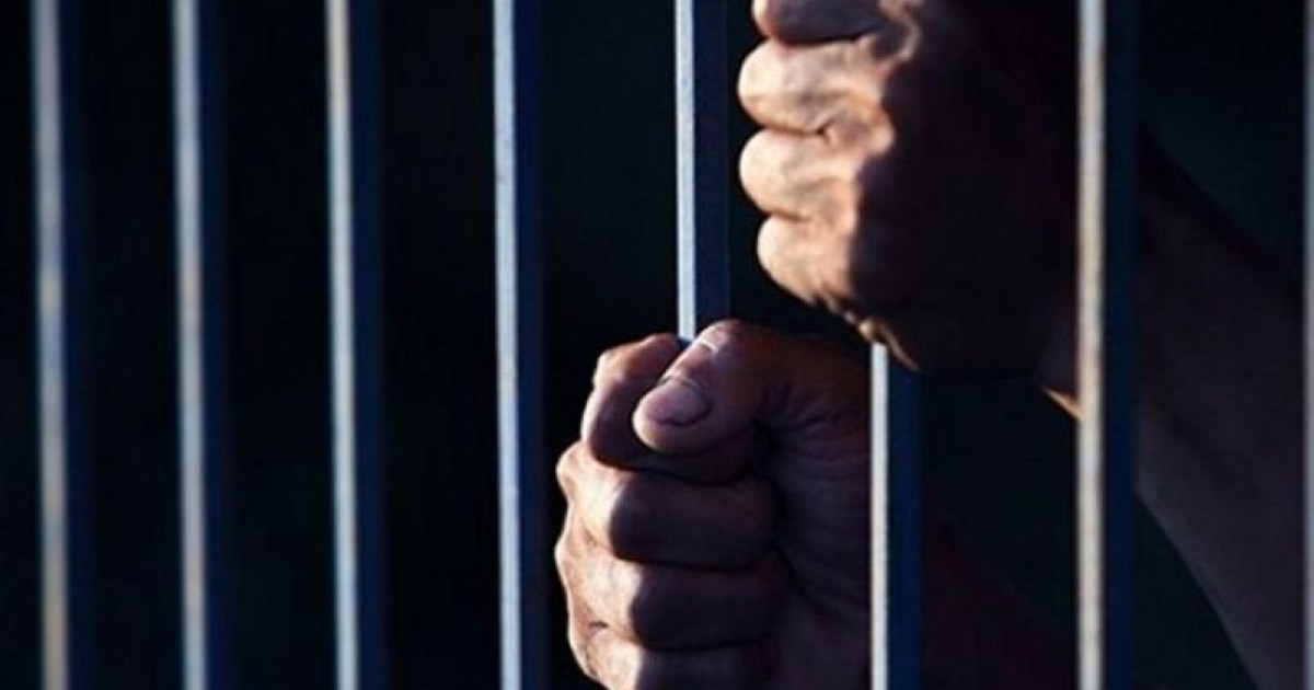 Ақтөбелік полицей мемлекеттік құпияны жариялады деген күдікке ілінді