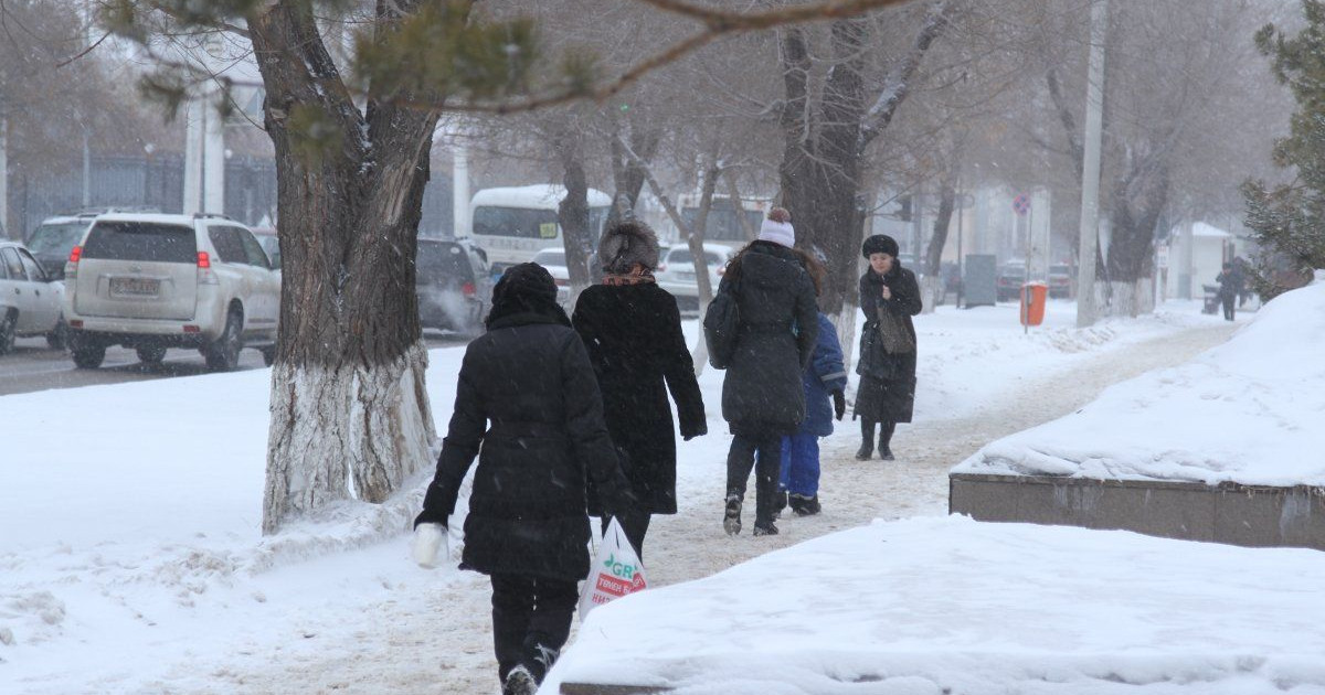 Елордада қар тазалауға 2 мыңға жуық жұмысшы жұмылдырылды