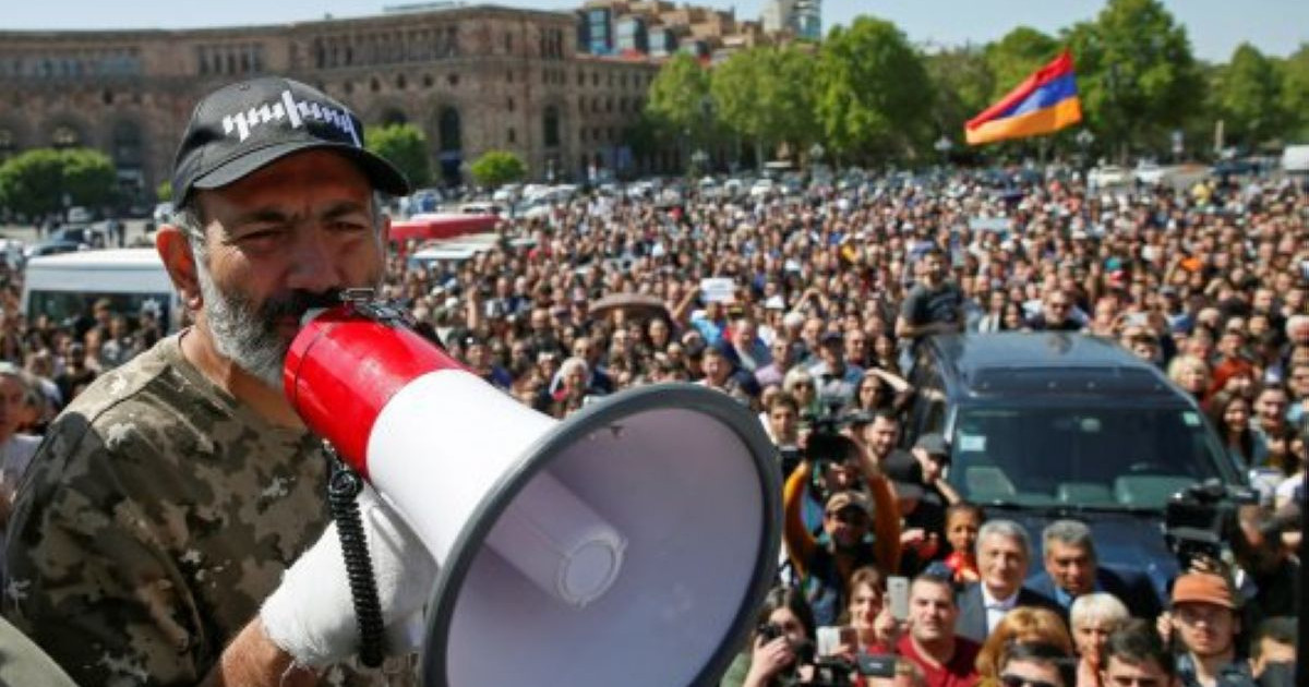 Армения алған бетінен қайтпайды
