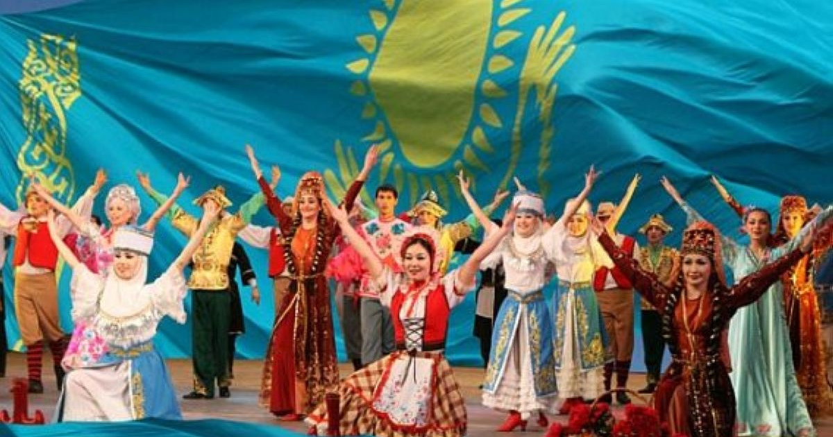 Ел иесі ретінде биікпіз біз...