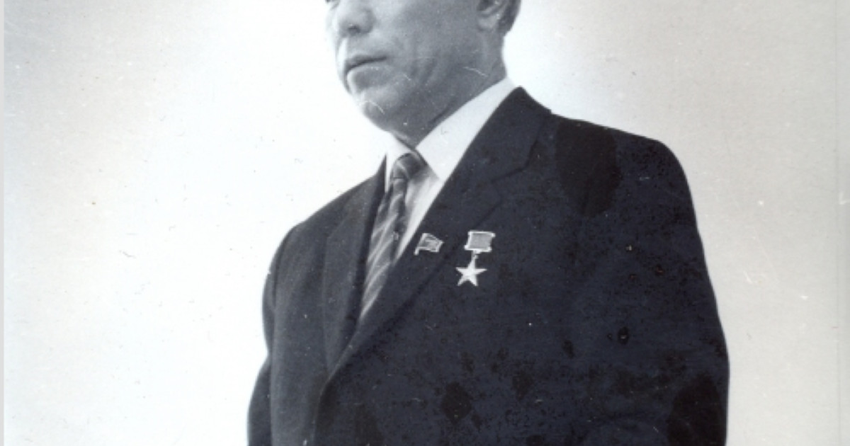 БЕКЗАТ БОЛМЫС