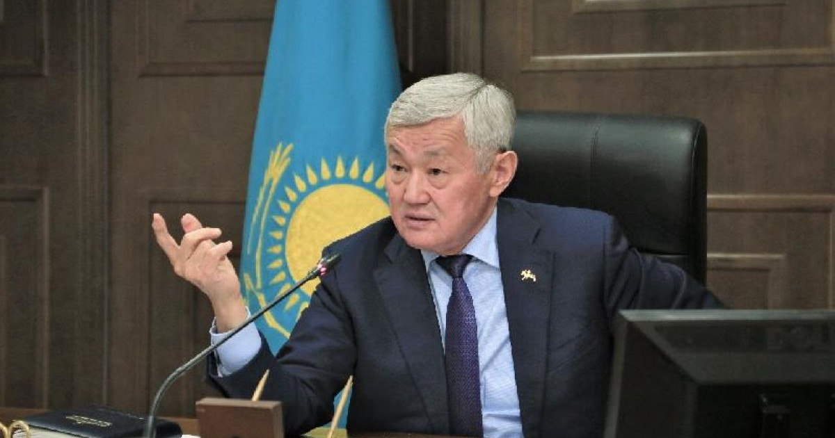Бердібек Сапарбаев: Ауылда бір мұғалім бірнеше пәннен сабақ беріп жүр