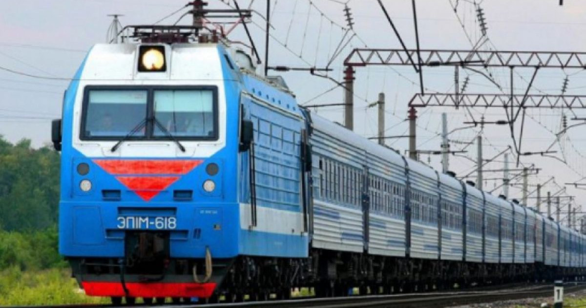 Пойыз жүрісін тоқтатқандар айыппұл арқалайды
