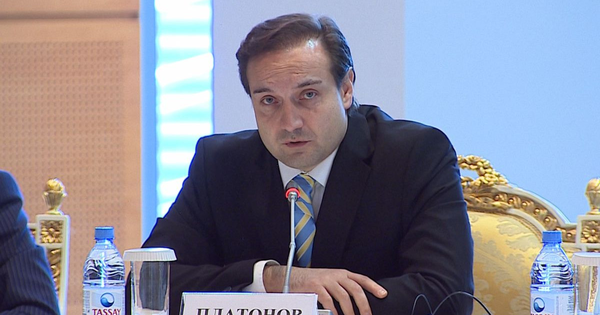 Артур Платонов: Қазақстанда «қос билік» ұғымы жоқ