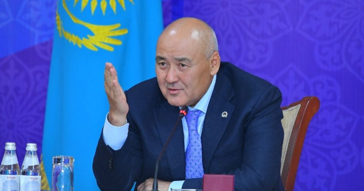 Өмірзақ Шөкеев бірқатар аудан әкімдерінің жұмысын сынға алды