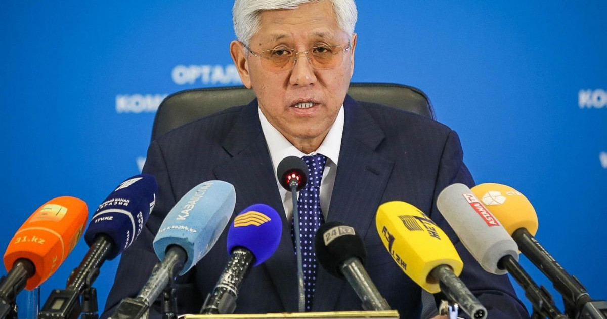 Қапшағай әкімі аймақ басшысы Амандық Баталовтан қатаң сөгіс естіді