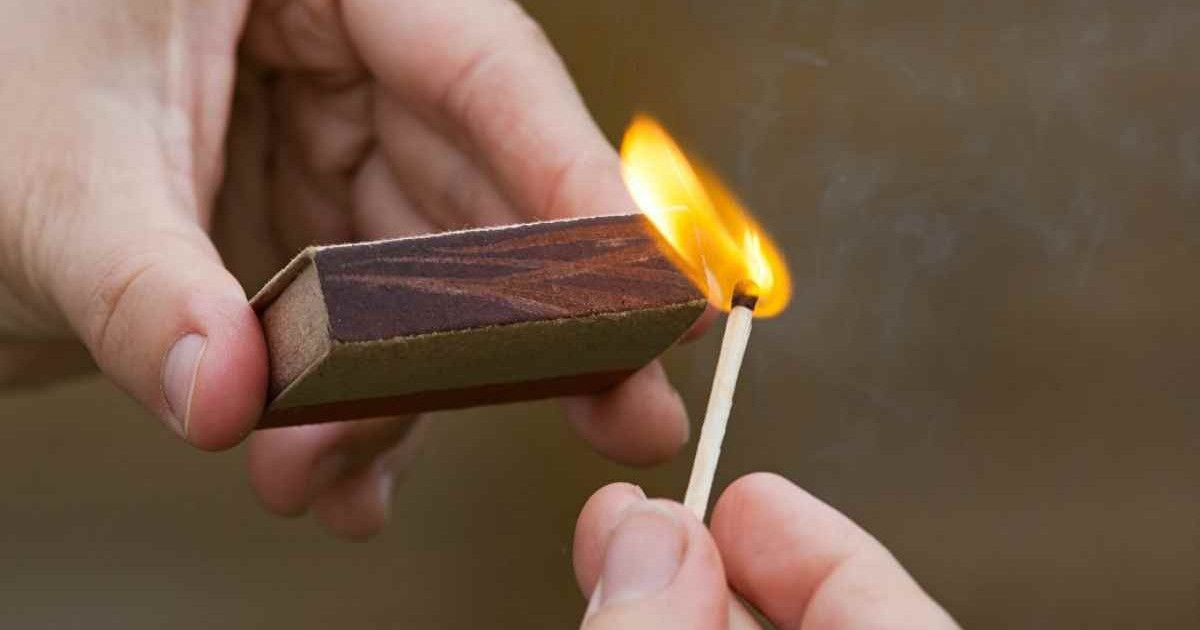 Қарағандыда 21 жастағы жігіт анасын өртеп жіберді