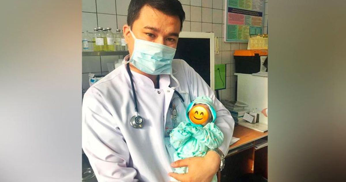 Алматылық дәрігерлер екі күндік шақалақты өлімнен аман алып қалды
