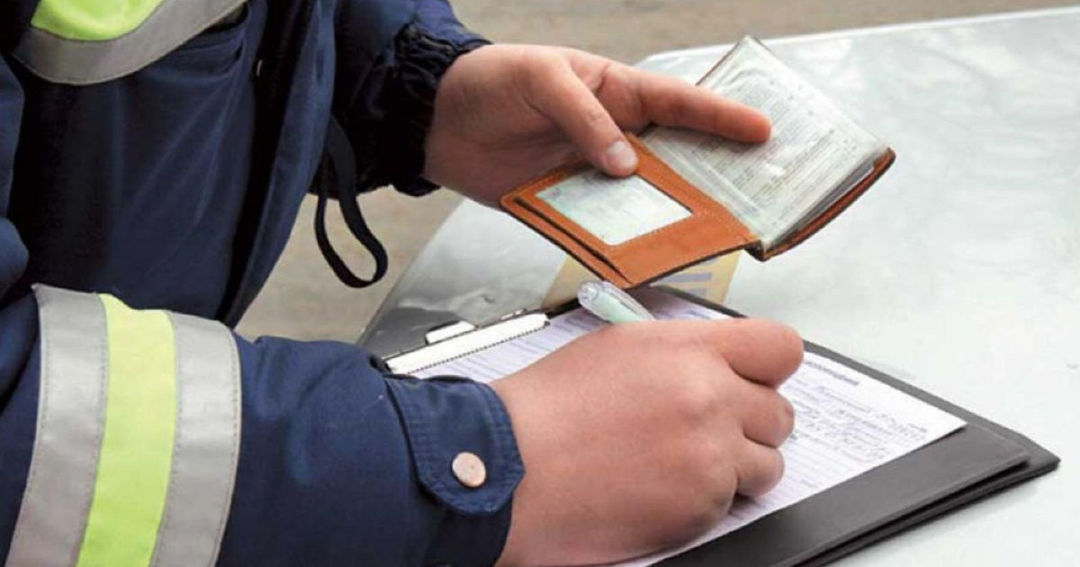 Ақтаулықтарды жаңа жылымен ерекше құттықтаған азаматқа айыппұл салды (видео)