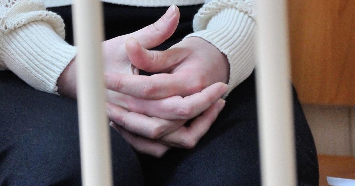 Ресейлік балгер алматылық бойжеткенді арбап, 27 млн теңгесін жымқырған