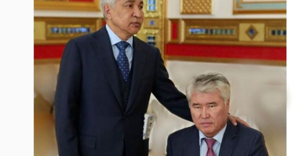 Иманғали Тасмағамбетов Арыстанбек Мұхамедиұлының анасына құран бағыштады