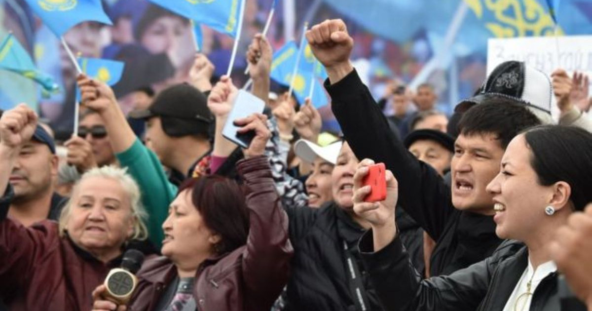 Жаңа заң: бейбіт жиынға келушілердің саны артып кеткен жағдайда не болады?