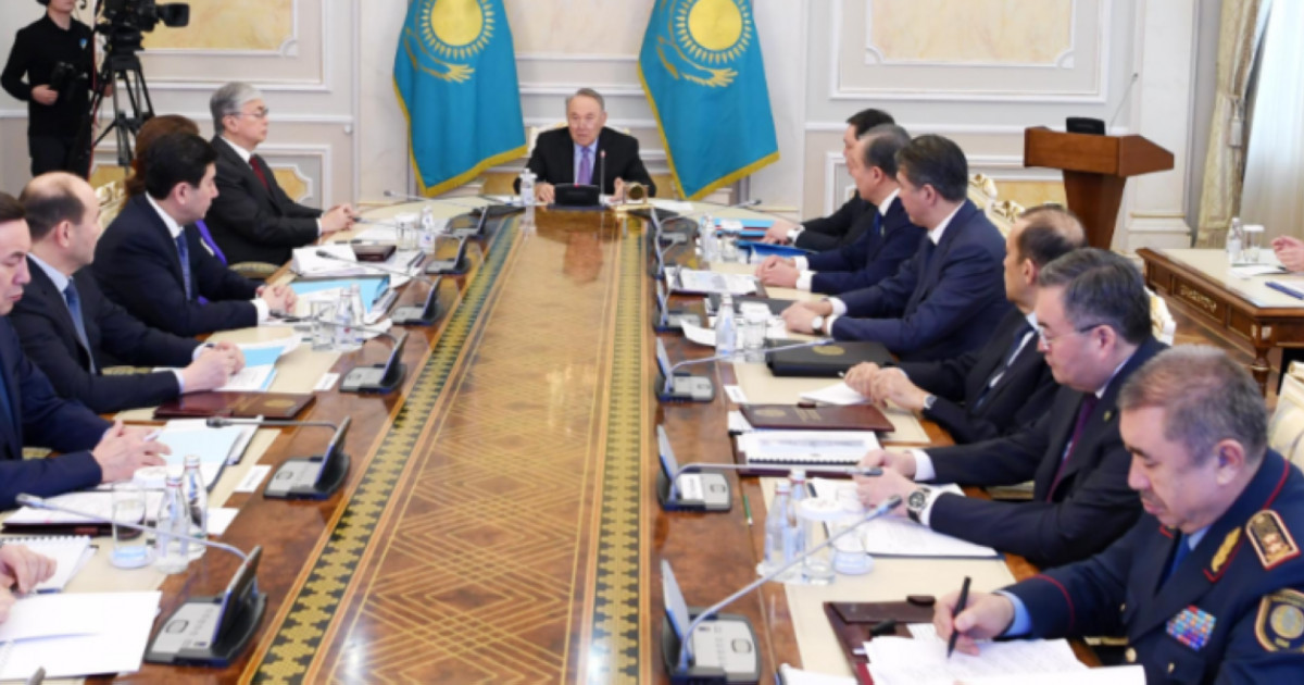 Ресейде екі адам коронавирус жұқтырған