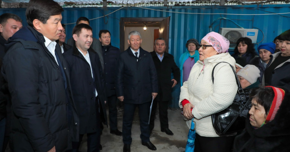 Бауыржан Байбек шымкенттіктерді алаңдатқан мәселелермен танысты (видео)
