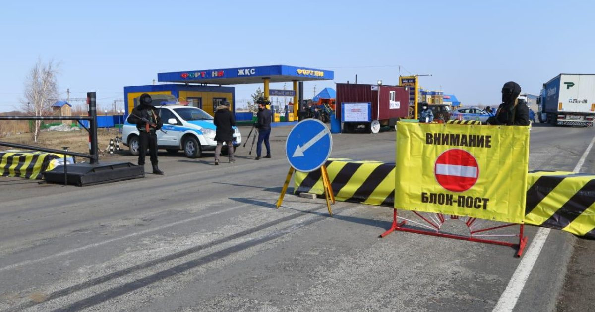 Блокбекетті қиратқан мас жүргізуші 7 жылға көлік жүргізу құқығынан айрылды